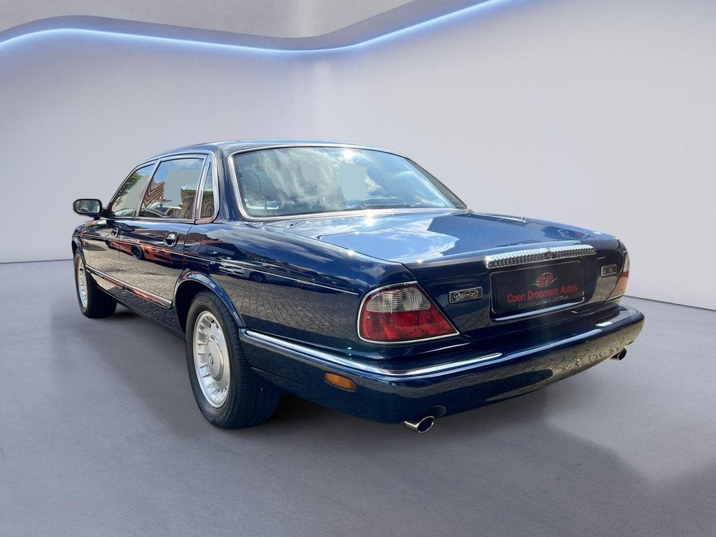 Jaguar Daimler 4.0 V8 TOPSTAAT, YOUNGTIMER Beige Leder, Stoe, Auto's, Jaguar, Automaat, Achterwielaandrijving, Gebruikt, 1700 kg