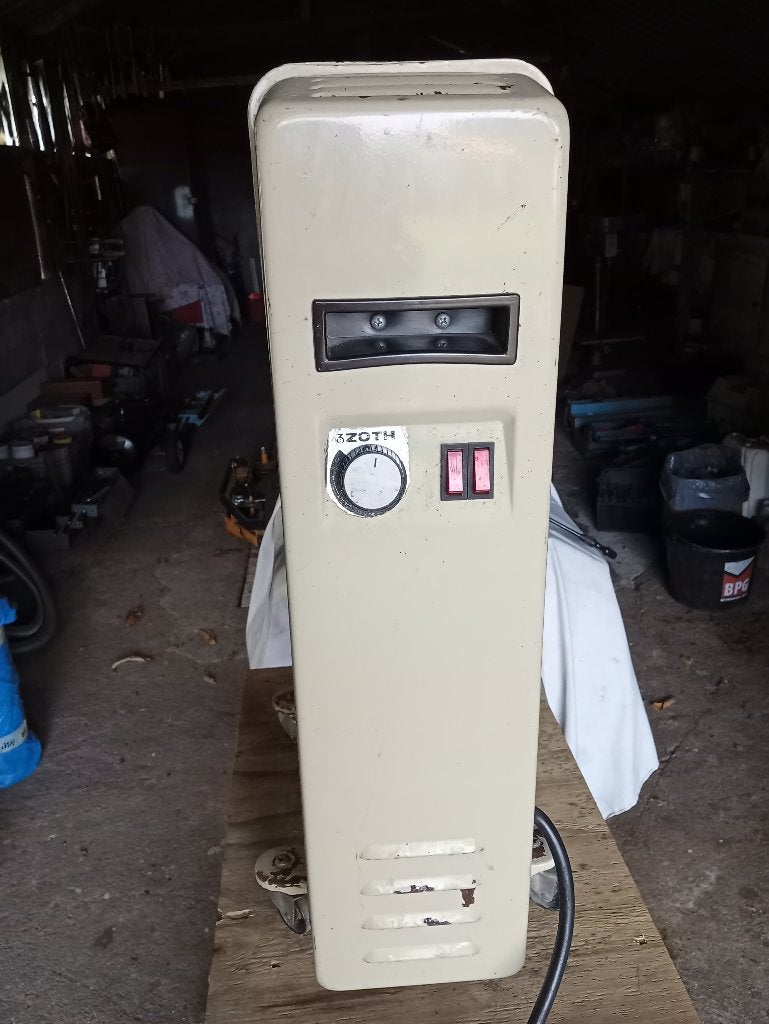 oliegevulde radiator/elektrische kachel, Ophalen, 30 tot 80 cm, Gebruikt, Radiator