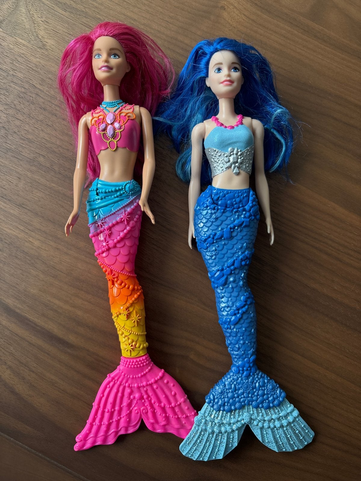 2 Barbie Zeemeermin Poppen - Roze & Blauw Haar, Ophalen of Verzenden, Zo goed als nieuw, Barbie