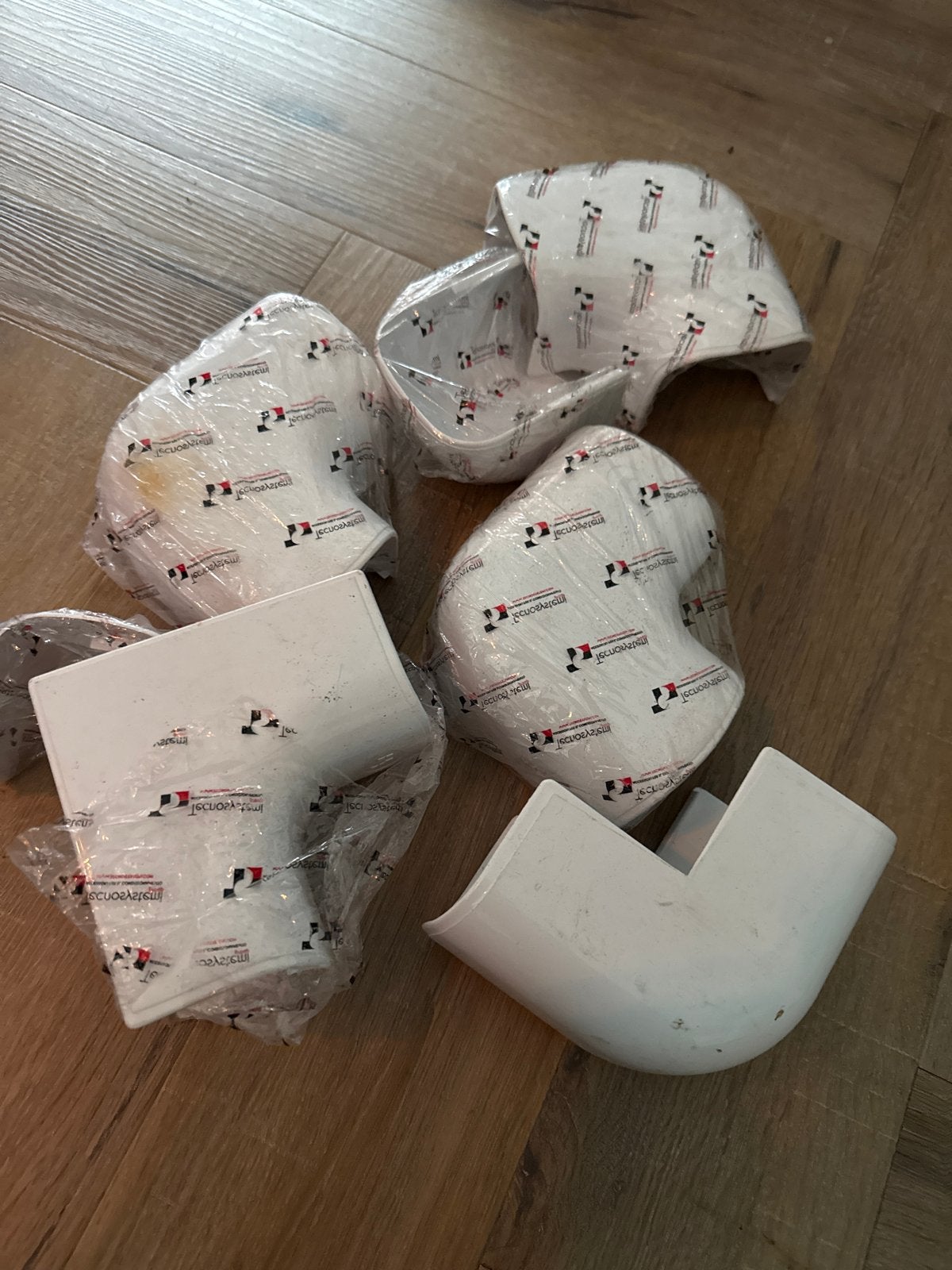 Witte PVC Bochten voor Afvoer/Dakgoot airco- Nieuw, Doe-het-zelf en Verbouw, Buizen en Afvoer, Bochten, Pvc, Nieuw, Ophalen of Verzenden