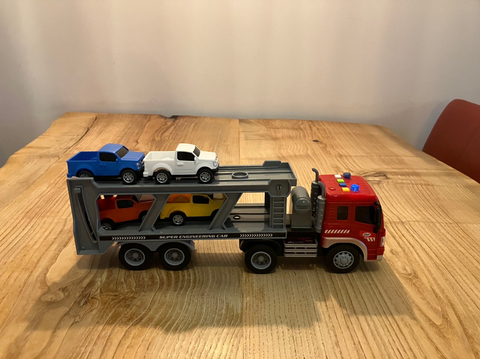 Speelgoed vrachtwagen met geluid, Ophalen, Zo goed als nieuw
