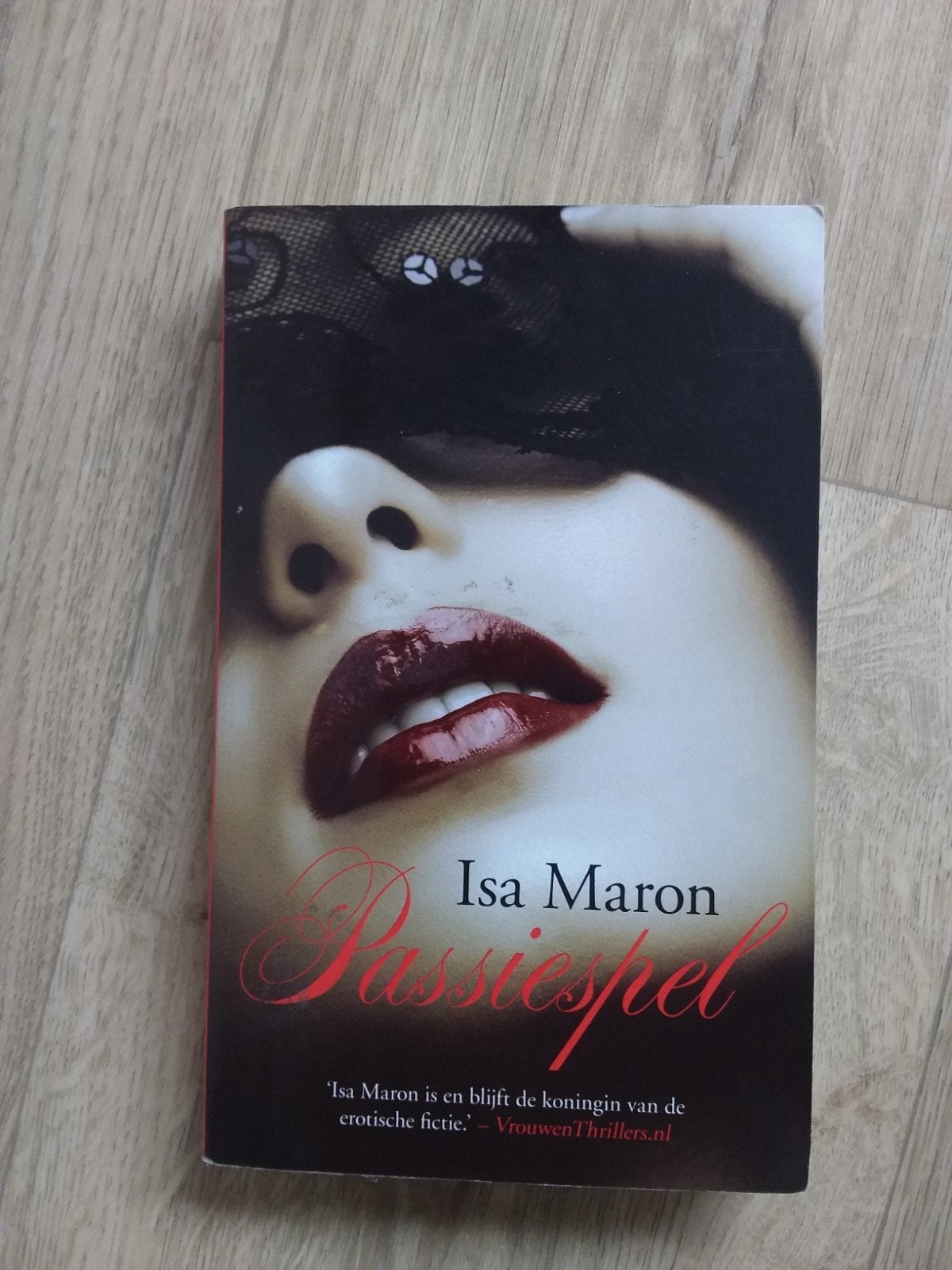 Passiespel - Isa Maron, Ophalen of Verzenden, Gelezen, Isa Maron