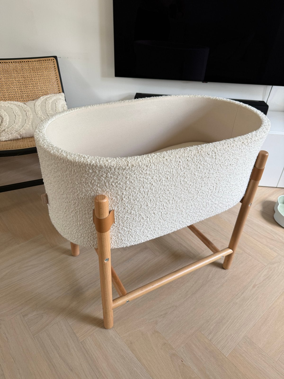 Kave Home Kids Wieg met matras - Zo goed als nieuw, Ophalen, Zo goed als nieuw, Wieg