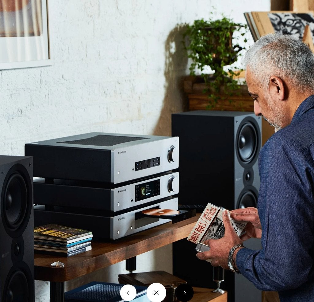 Foto 12 van Cambridge Audio || CX A81 versterker met DAC