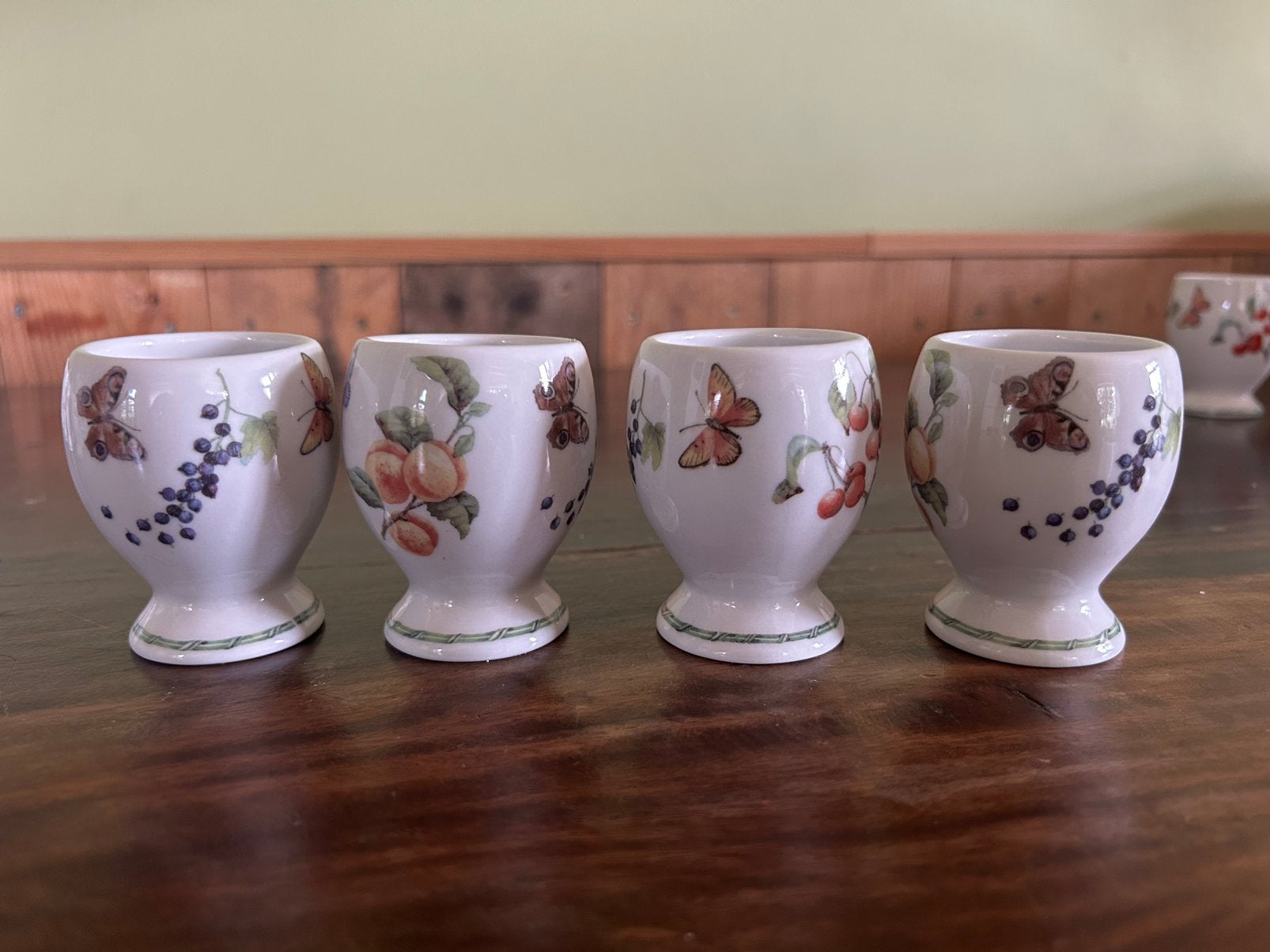 Vier eierdopjes van Janneke Brinkman Fruit & Flowers., Ophalen of Verzenden