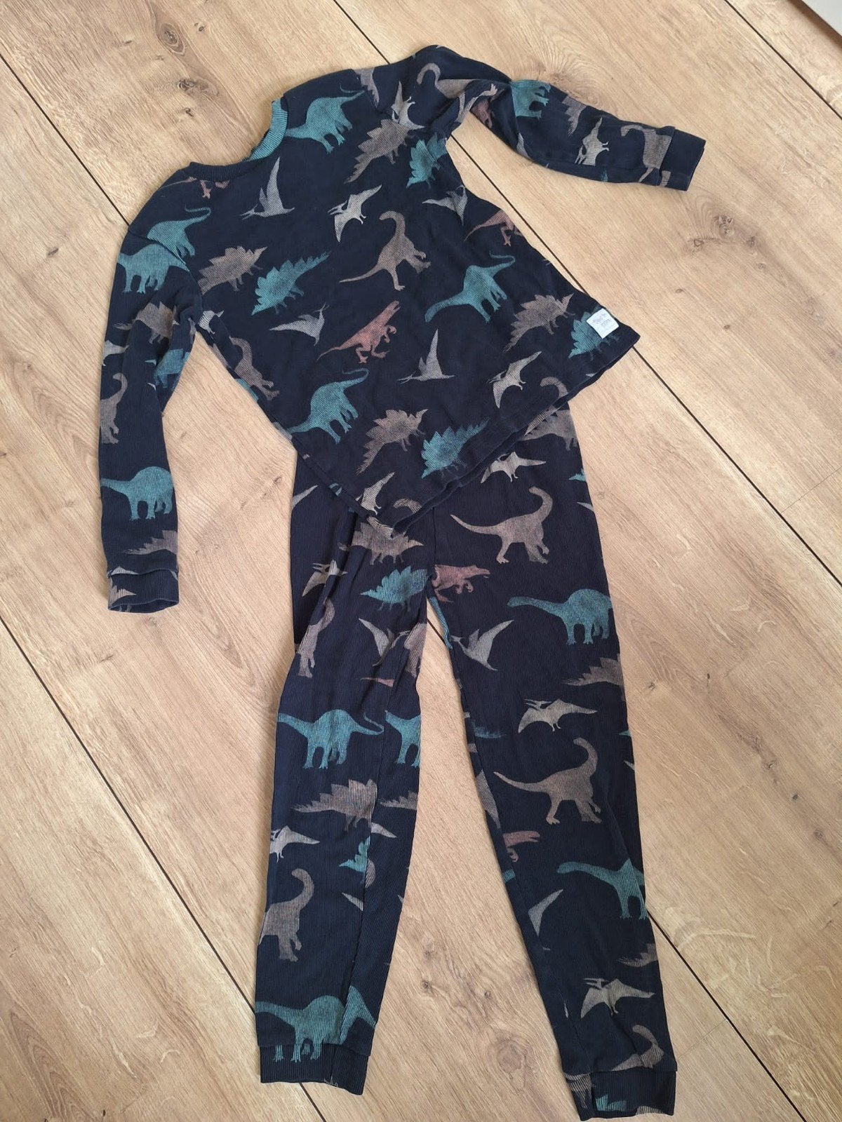 Dinosaurus pyjama voor kinderen maat 122, Kinderen en Baby's, Kinderkleding | Maat 122, Ophalen, Nacht- of Onderkleding, Gebruikt