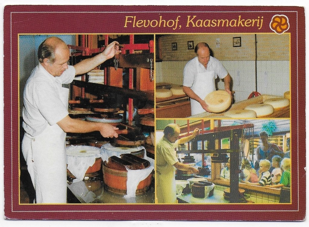 Flevohof Kaasmakerij Gelopen Ansichtkaart (B7808 ), Ophalen of Verzenden, 1980 tot heden, Gelopen