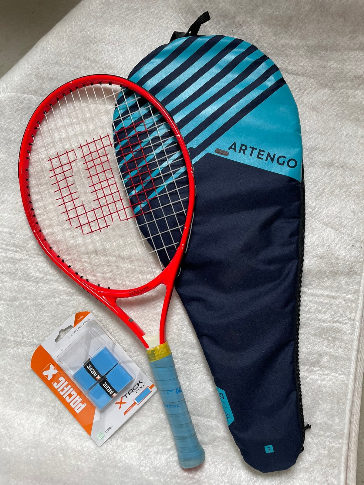 Wilson kinder tennisracket 23 inch + tas en Pacific X Pro, Sport en Fitness, Ophalen, Gebruikt, L00, Wilson