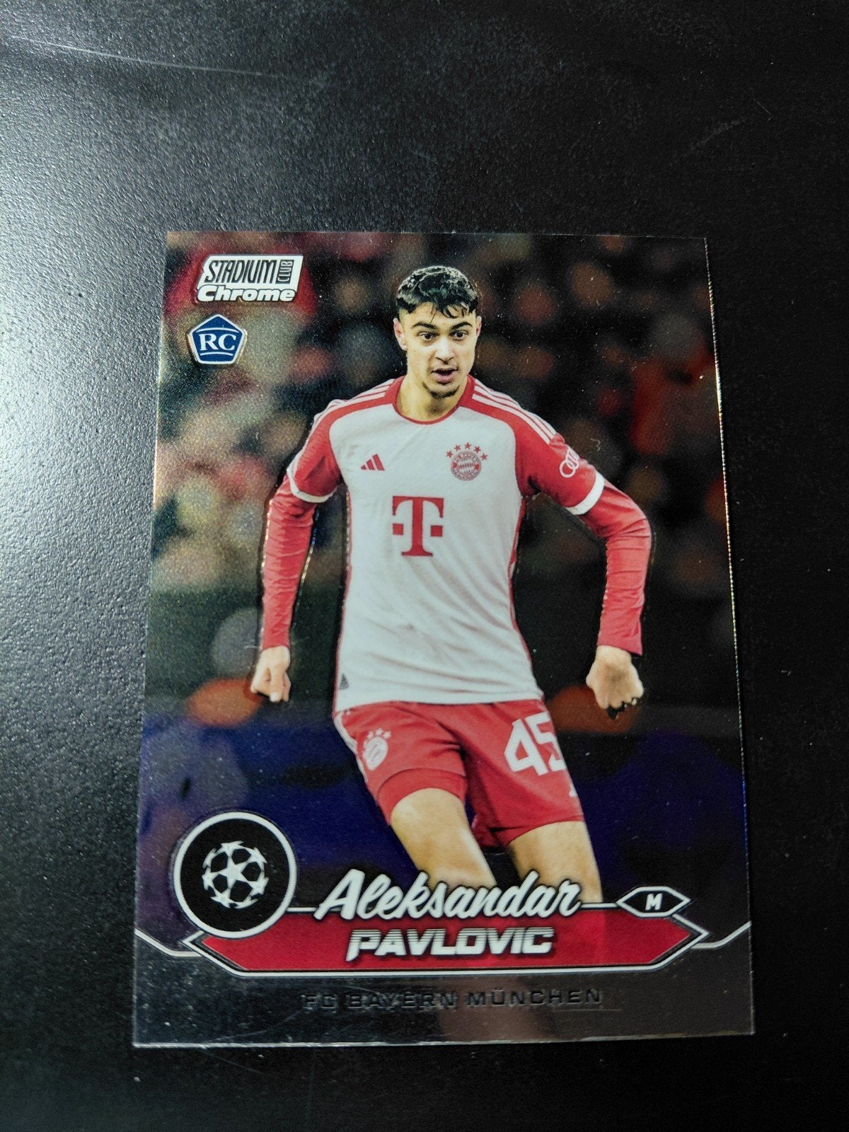 aleksandar pavlovic ROOKIE (bayern munchen) topps chrome, Ophalen of Verzenden, Nieuw, Buitenlandse clubs, Spelerskaart