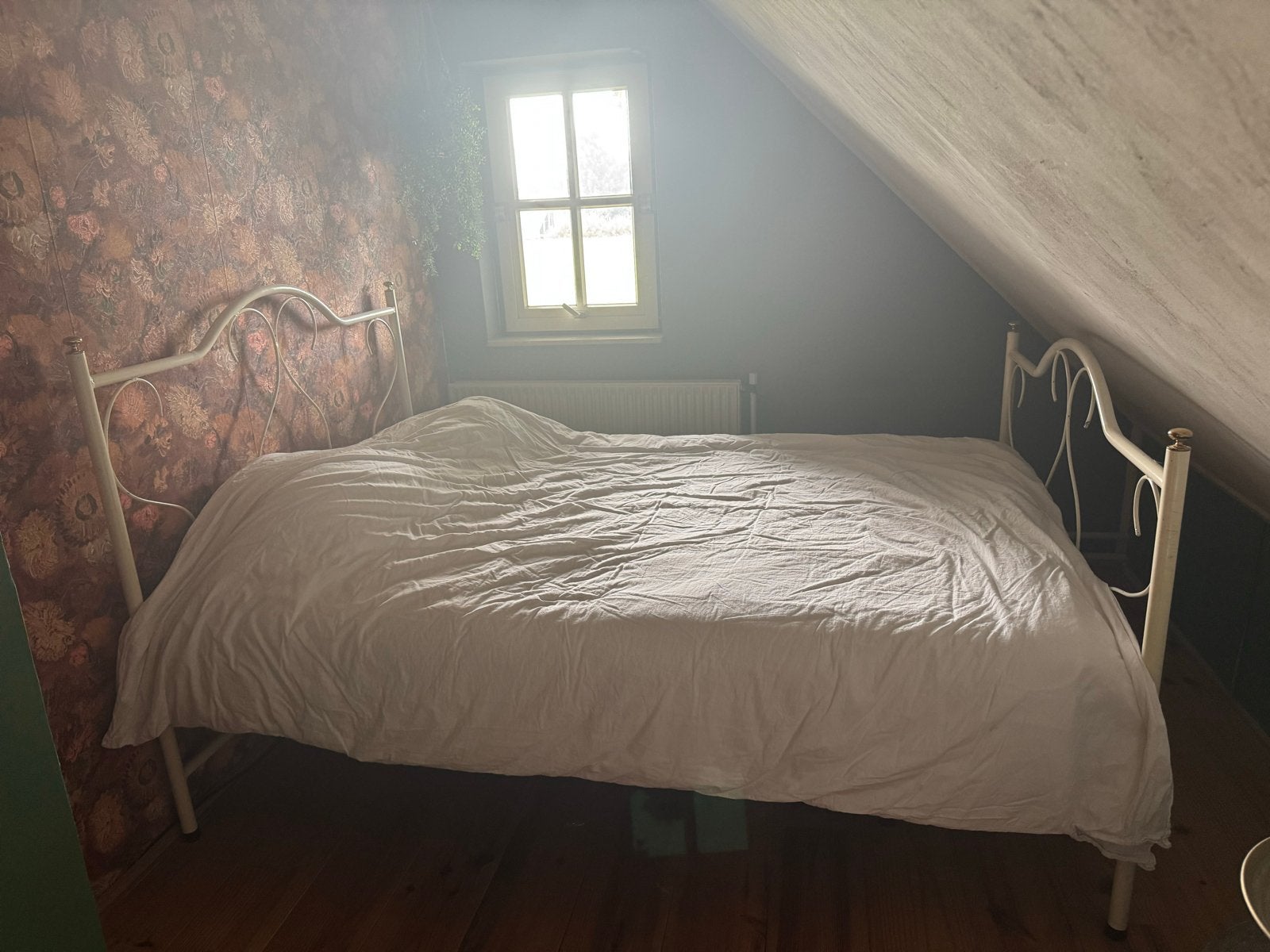 Tweepersoons ijzeren bed 140x200 met lattenbodem en matras, Huis en Inrichting, Slaapkamer | Bedden, Ophalen, Gebruikt, Tweepersoons
