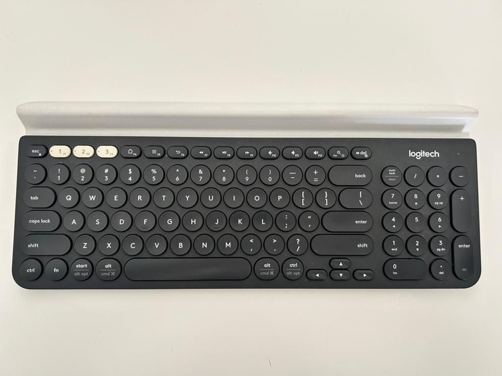 Logitech K780 Multi-Device Keyboard (Bluetooth & USB), Ophalen of Verzenden, Qwerty, Gebruikt