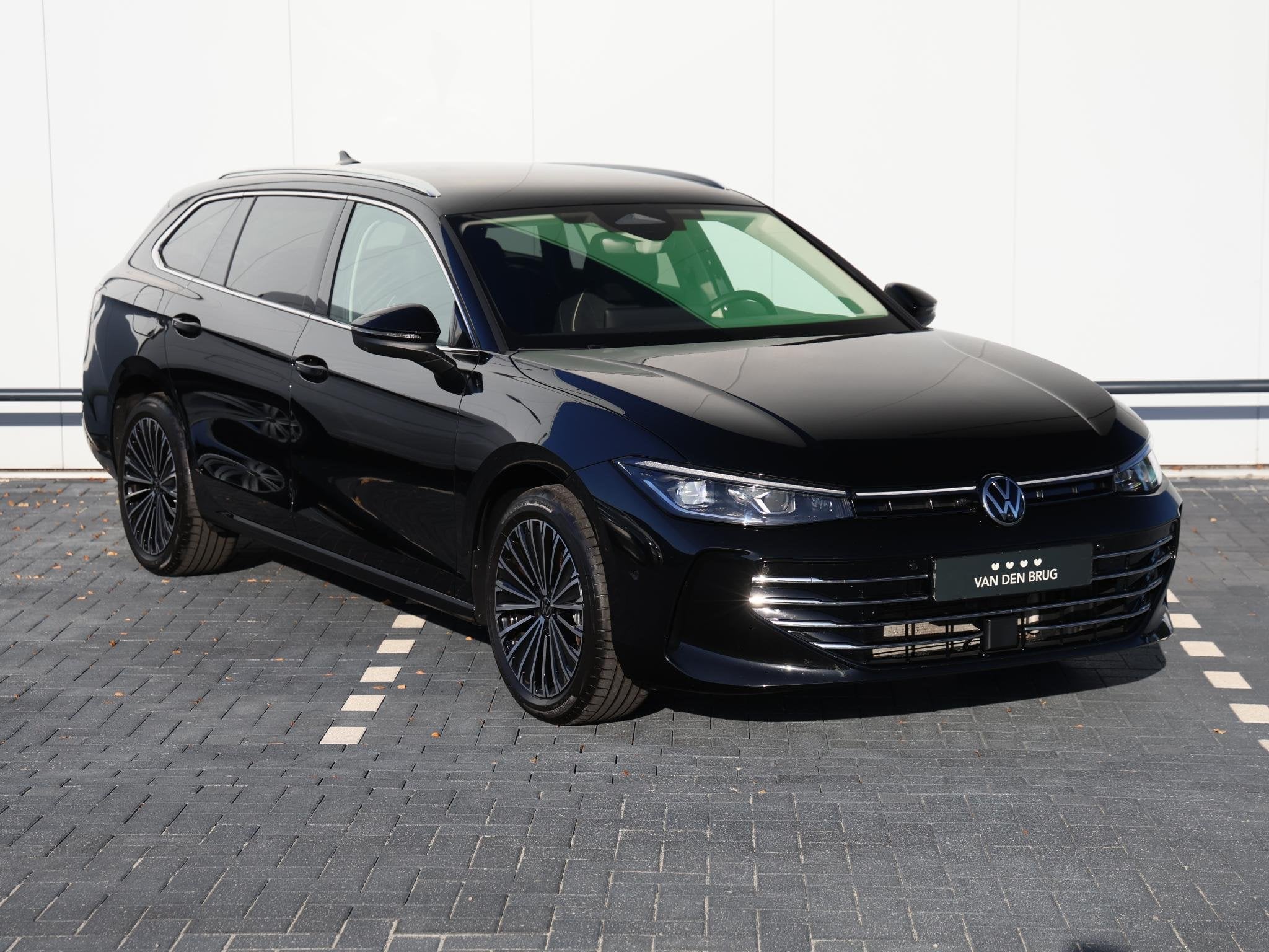 Volkswagen Passat Variant 1.5 eHybrid 272 pk Elegance | Trek, Auto's, Euro 6, 4 cilinders, 2000 kg, 150 min