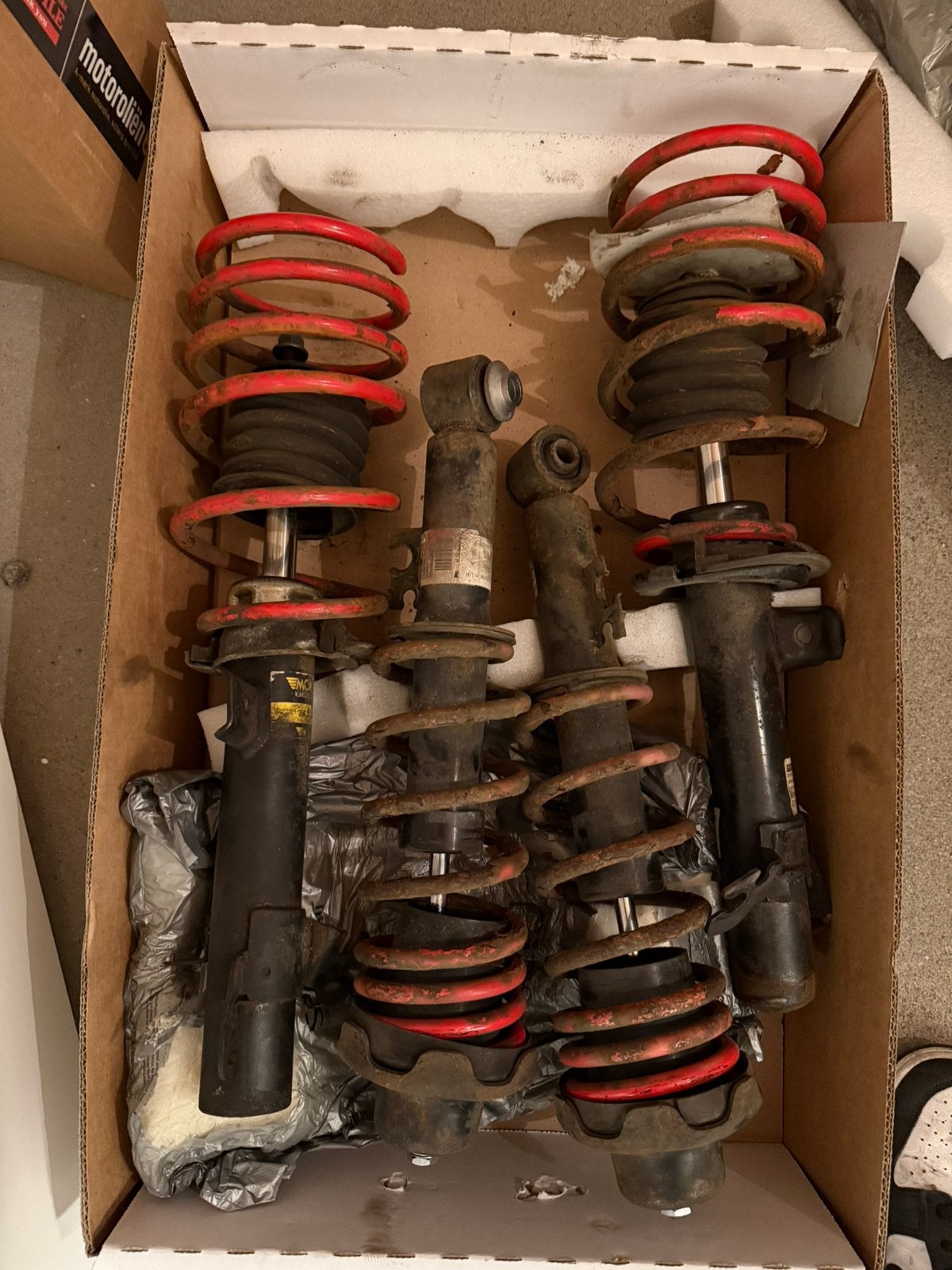 R56 schokdempers met verlaginsveren, Ophalen, Mini