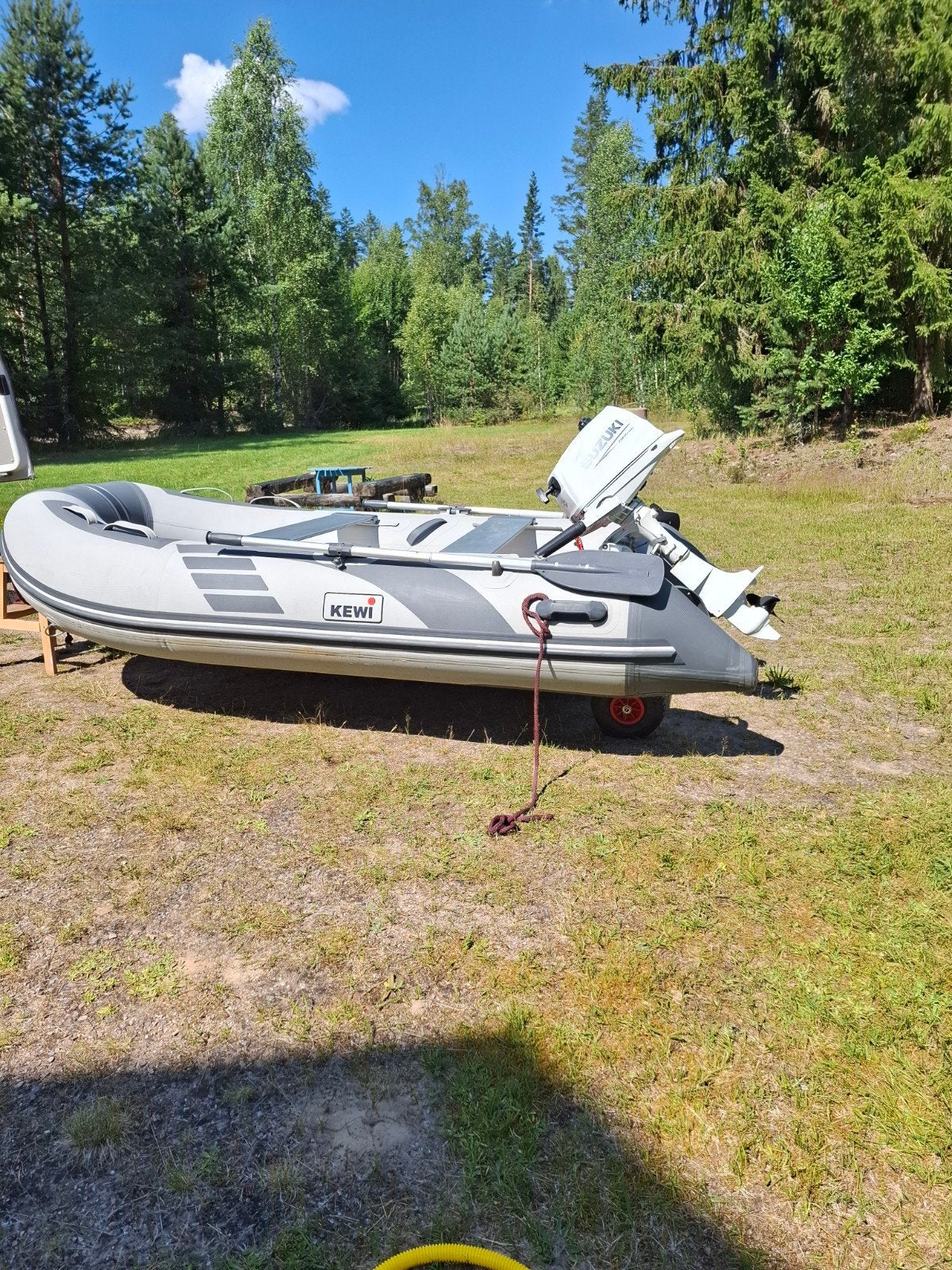 kewi rubberboot 3 mtr. met 6 pk yamaha 4 tact, Watersport en Boten, Rubberboten, Ophalen, Aluminium, Peddels, Yamaha