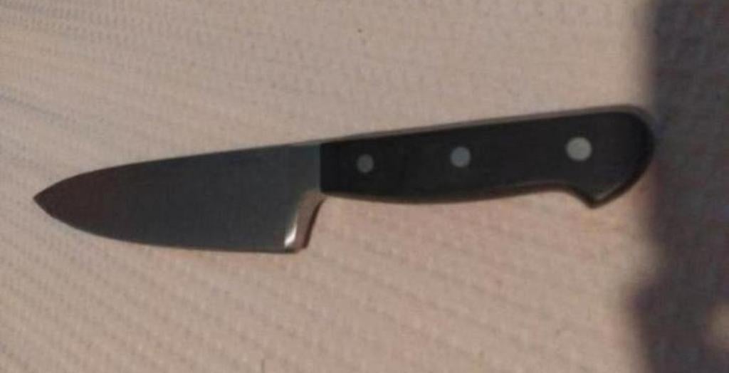 Berghoff koksmes 34cm

prijs 5

Interesse stuur me een beri, Ophalen of Verzenden