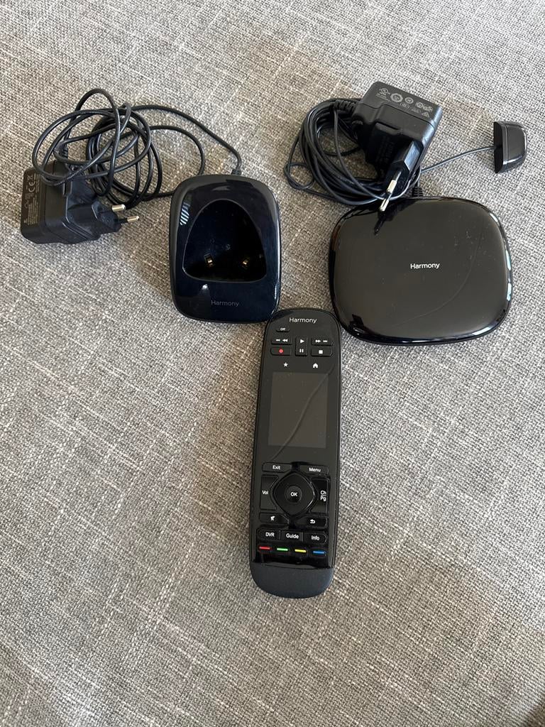 Logitech Harmony Ultimate Afstandsbediening met Hub, Audio, Tv en Foto, Ophalen, Gebruikt, Universeel, Dvd
