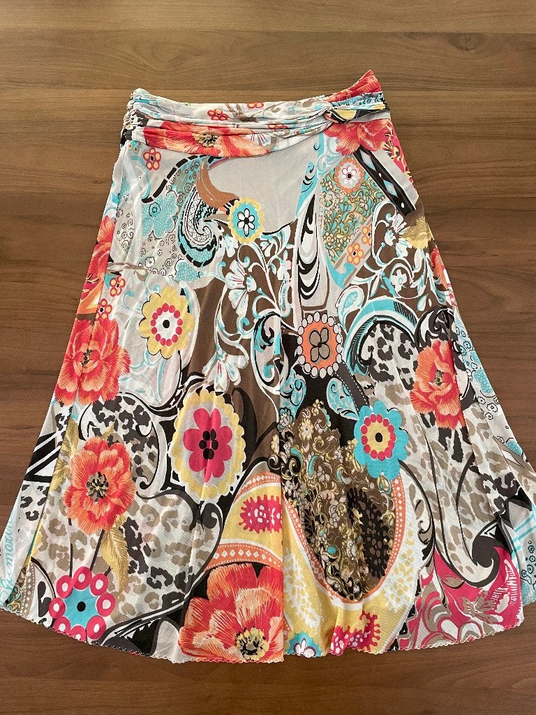 Blumarine: heerlijk soepel zomerrokje maat 36, Kleding | Dames, Rokken, Blumarine, Overige kleuren, Verzenden, Zo goed als nieuw