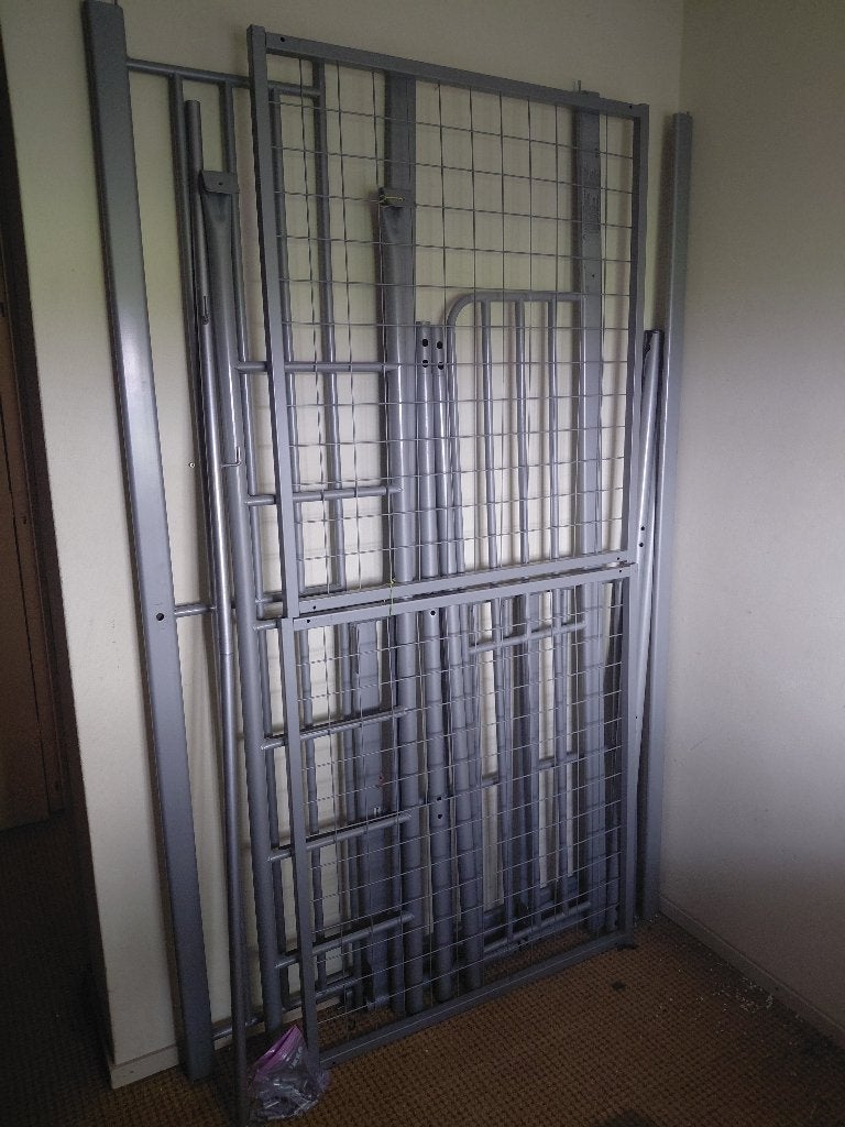 IKEA TROMSÖ Hoogslaper (90x200 cm) Zilvergrijs Metalen Frame, Gebruikt, Eenpersoons, Ophalen of Verzenden, 200 cm