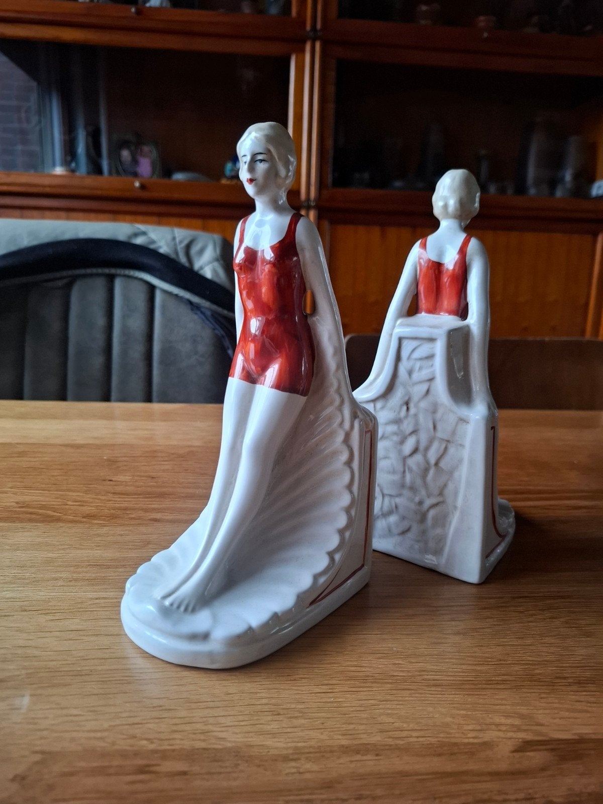 Set Art Deco Boekensteunen met Vrouwenfiguren, Antiek en Kunst, Ophalen
