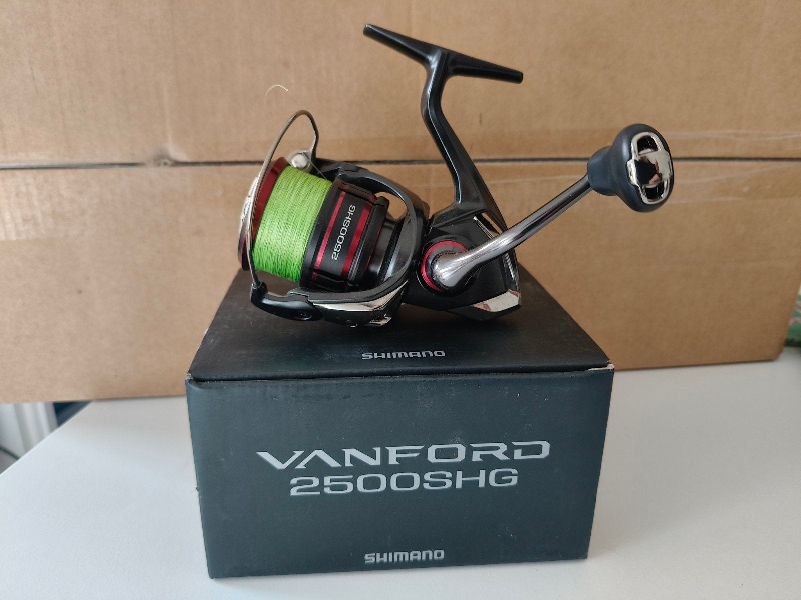 **Shimano Vanford 2500SHG**, Watersport en Boten, Ophalen, Zo goed als nieuw, Molen