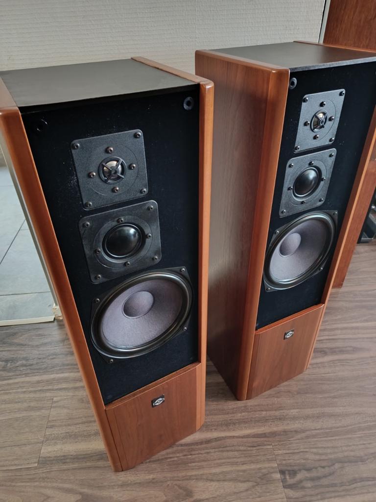 MB Quart 610 S Vloerstaande Luidsprekers - Vintage Geluid, Gebruikt, 60 tot 120 watt, Front, Rear of Stereo speakers, Ophalen