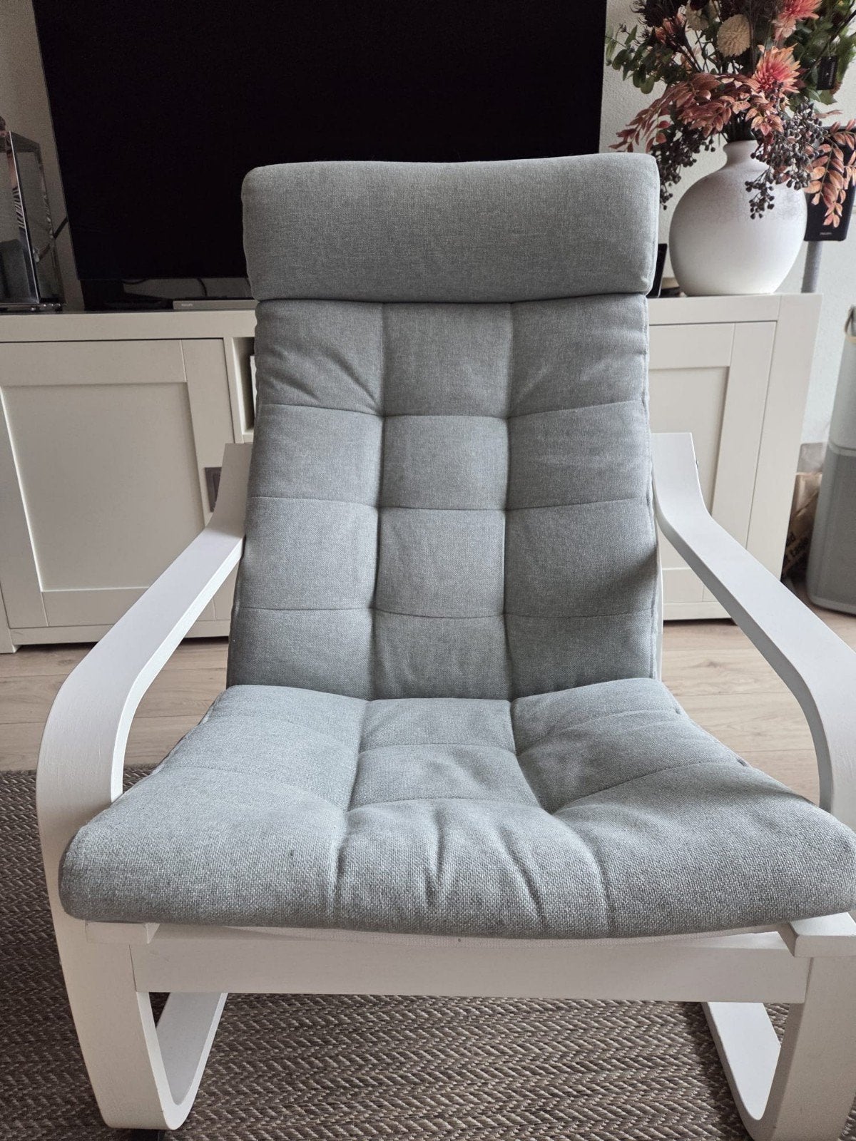 Witte IKEA Poäng stoel met grijs zitkussen, Ophalen