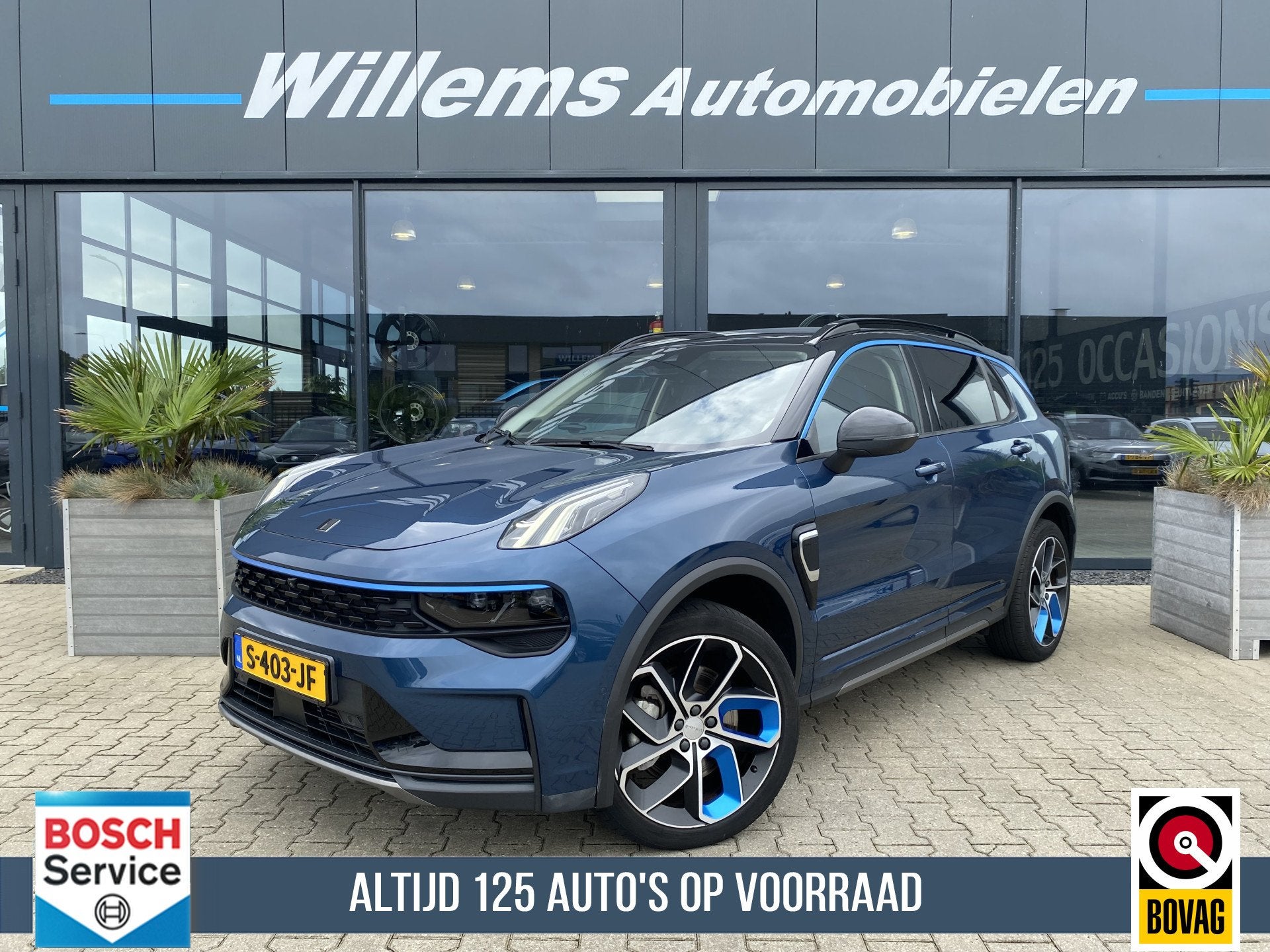 Lynk & Co 01 1.5 App Connect, 360"camera , Panoramadak Verko, Auto's, Dealer onderhouden, Stof, Met garantie (alle), Blauw