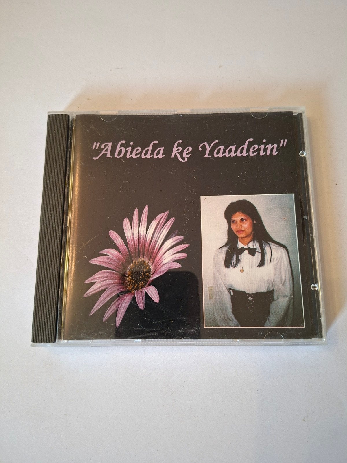 Abieda ke Yaadein CD - Surinaamse Schlager Muziek, Ophalen of Verzenden, Gebruikt, Album, Inclusief doosje