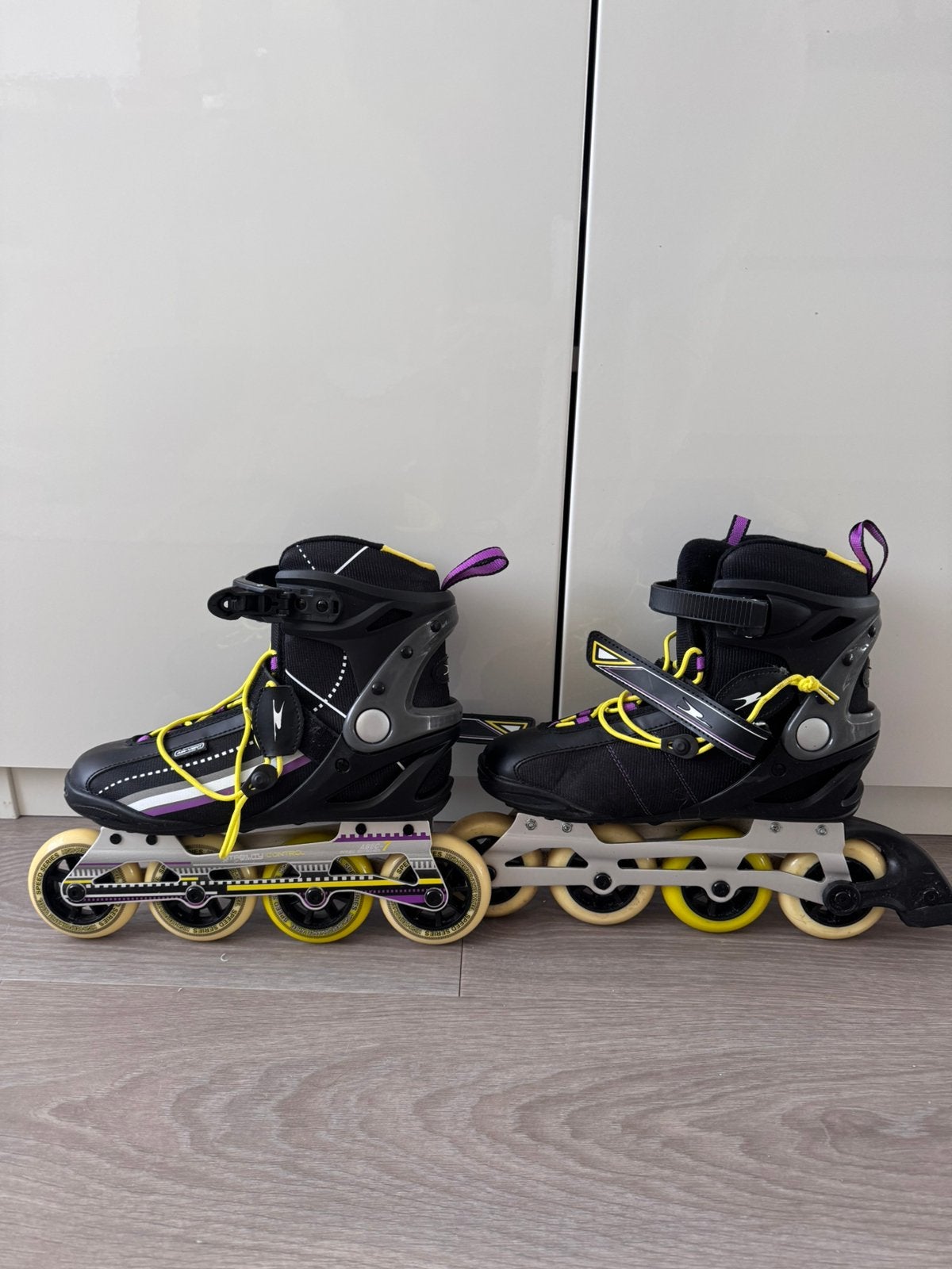 Inliner (size 40), Verstelbaar, Zo goed als nieuw, Inline skates 4 wielen, Dames