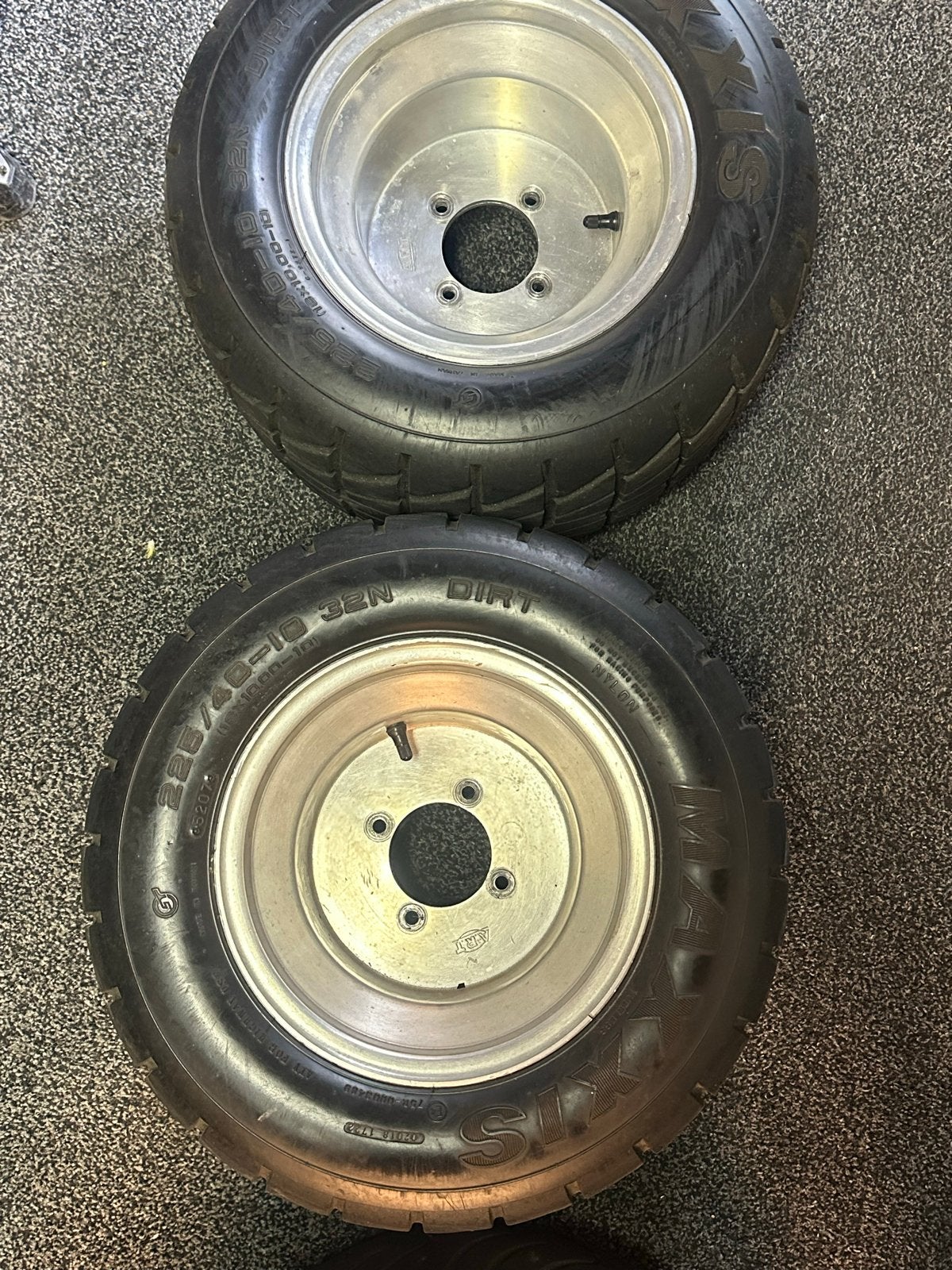 Set van 4 gebruikte banden en velgen, Motoren, Onderdelen | Yamaha, Ophalen of Verzenden, Gebruikt