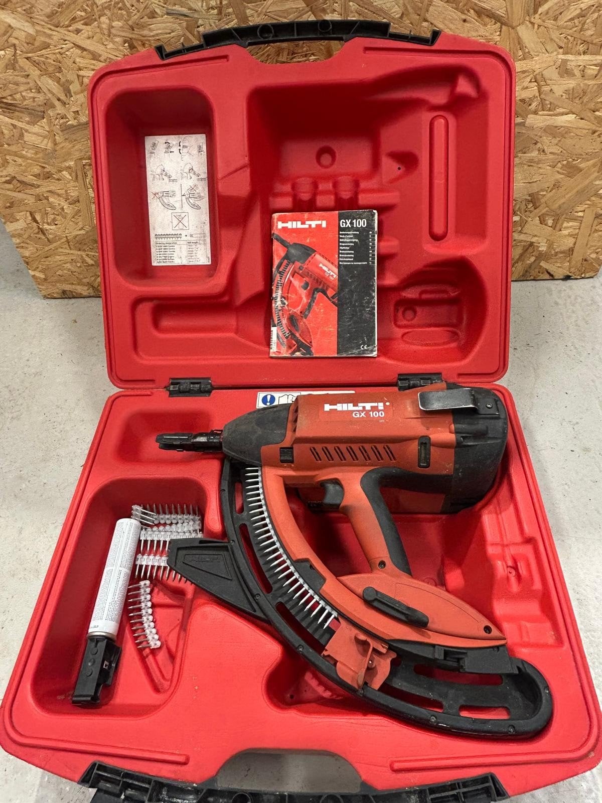 Hilti GX 100 Gas tacker beton in koffer, Ophalen of Verzenden, Zo goed als nieuw, Tacker/nietmachine, Hilti