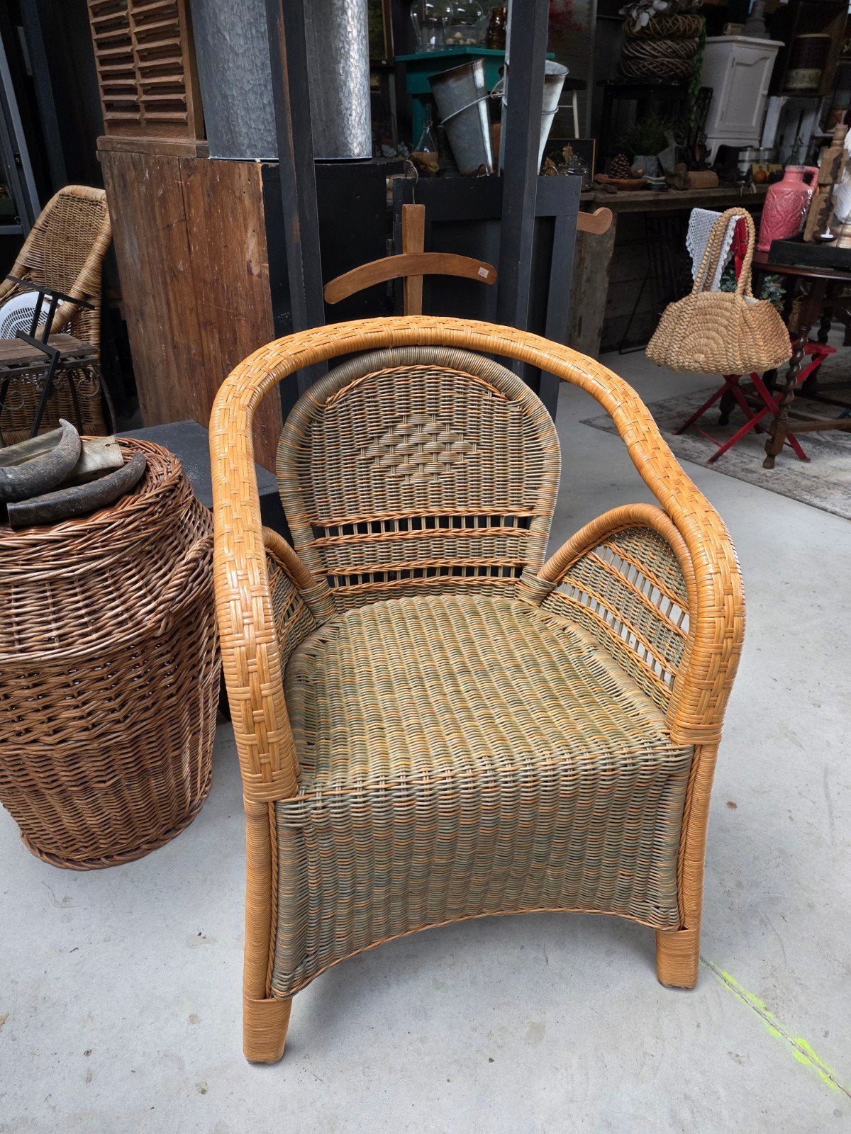 Rieten fauteuil, Ophalen, Rotan