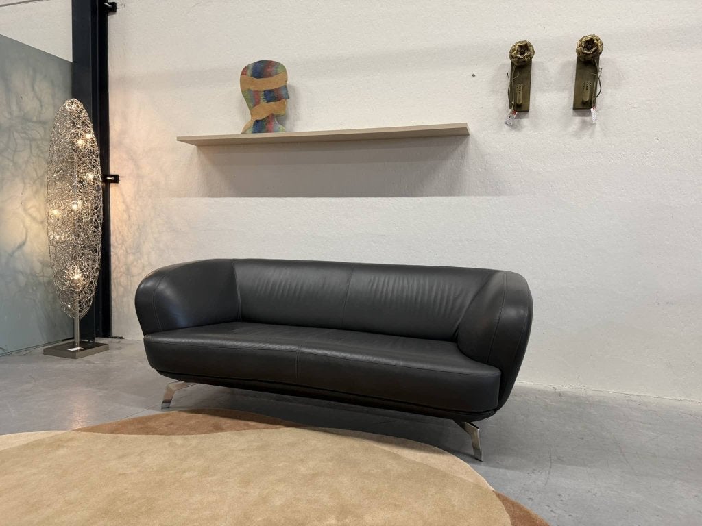 Leolux Flint 2,5 Zits Bank grijs leer Design, Huis en Inrichting, Banken | Bankstellen, Info@leolux.nl, 150 tot 200 cm, Tweepersoons