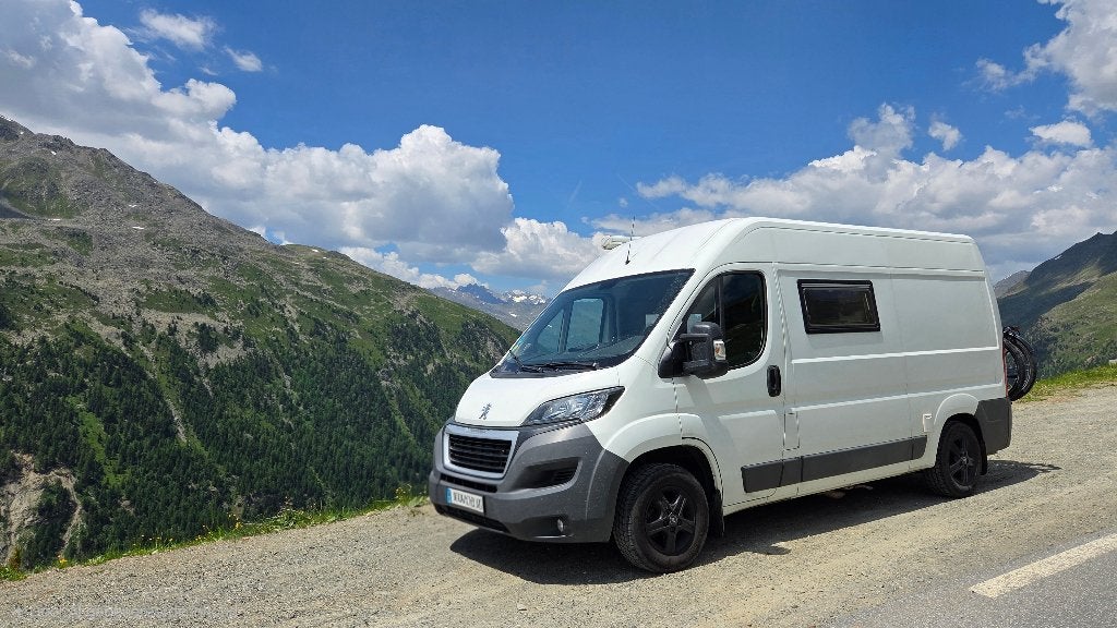 Zeer nette, compacte & complete camper – Peugeot Boxer L2H2, Overige merken, Buscamper of Camperbus, Rookmelder, Koelkast