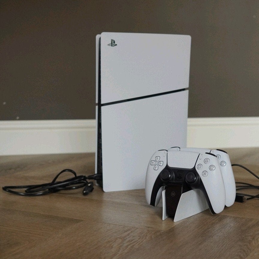 PlayStation 5 Slim Digital + Extra Controller + Laadstation, Spelcomputers en Games, Ophalen, Zo goed als nieuw, Playstation 5 Digital