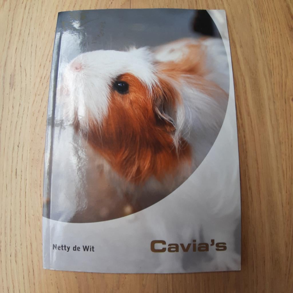Boek Cavia's, Netty de Wit, Zo goed als nieuw, Konijnen of Knaagdieren, Ophalen of Verzenden