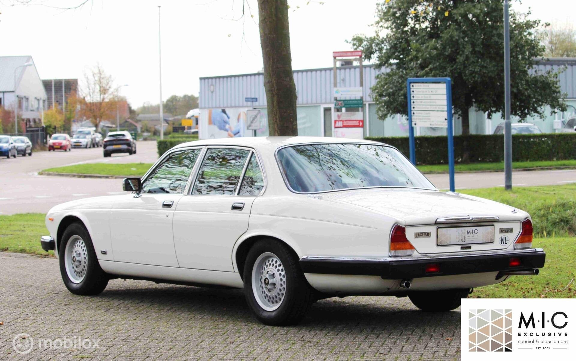 Jaguar XJ 4.2 | origineel 98.000 km | Tudor White on Red, Auto's, Automaat, Achterwielaandrijving, Wit, Leder
