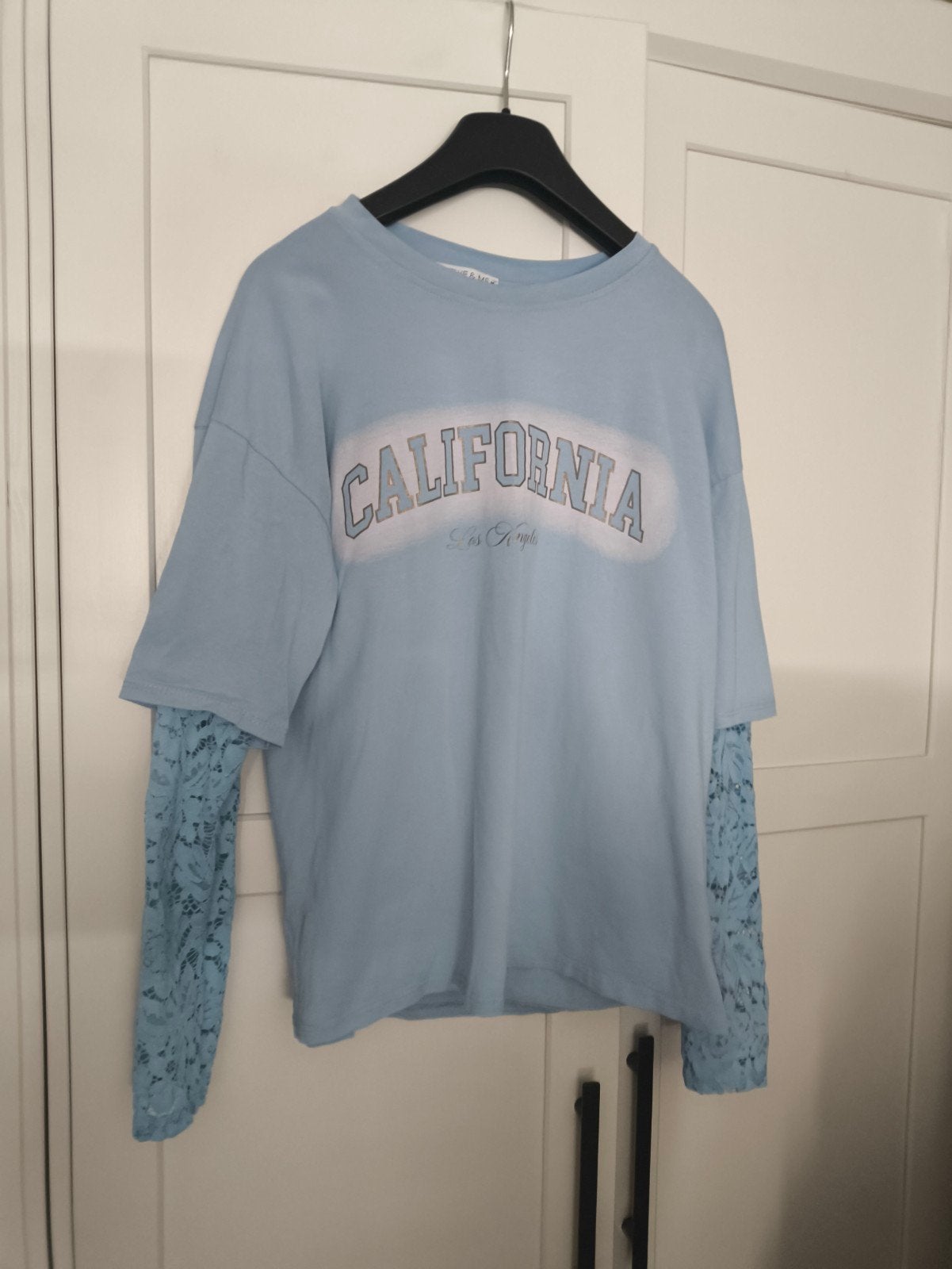 Sophie & Me California T-shirt met kanten mouwen, Sophie & Me, Blauw, Ophalen of Verzenden, Zo goed als nieuw