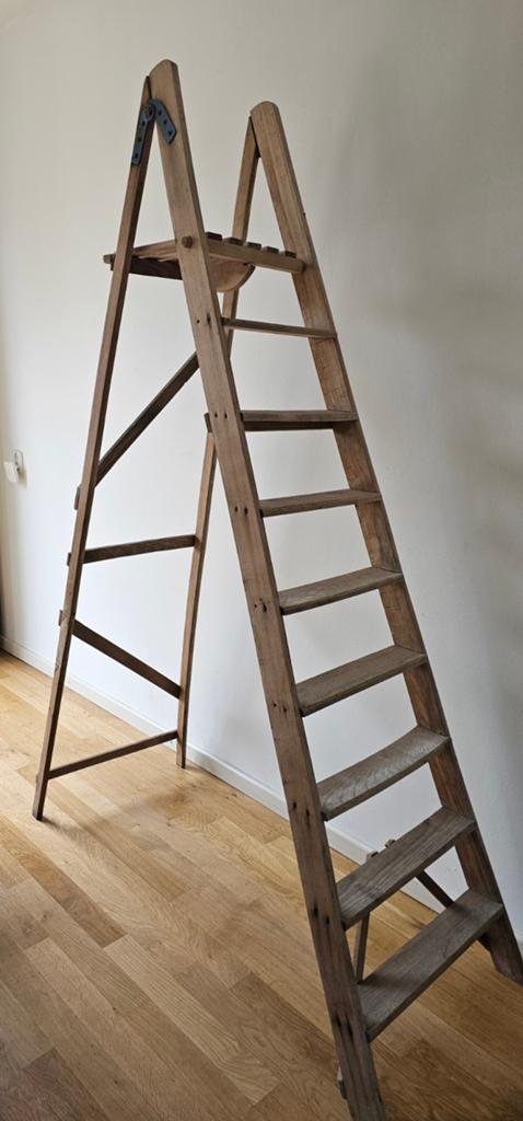 Decoratieve houten trap - perfect voor kerstdecoratie, Ophalen