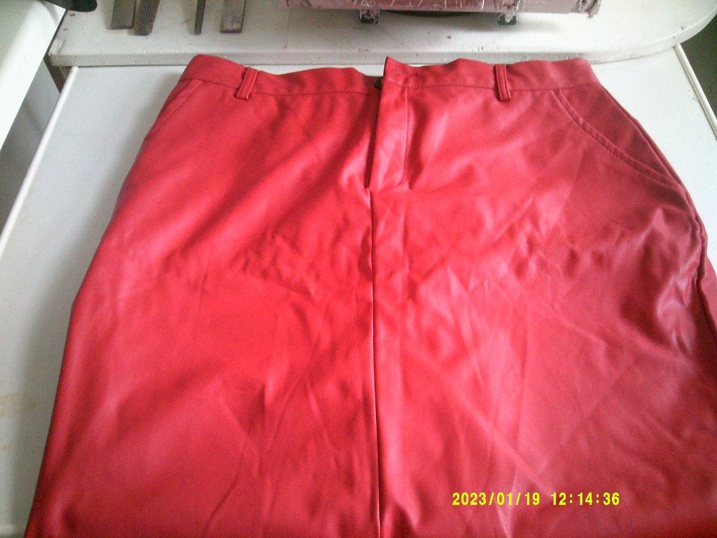 rode pu rok, Kleding | Dames, Maat 46/48 (XL) of groter, Ophalen of Verzenden, Zo goed als nieuw, Boven de knie