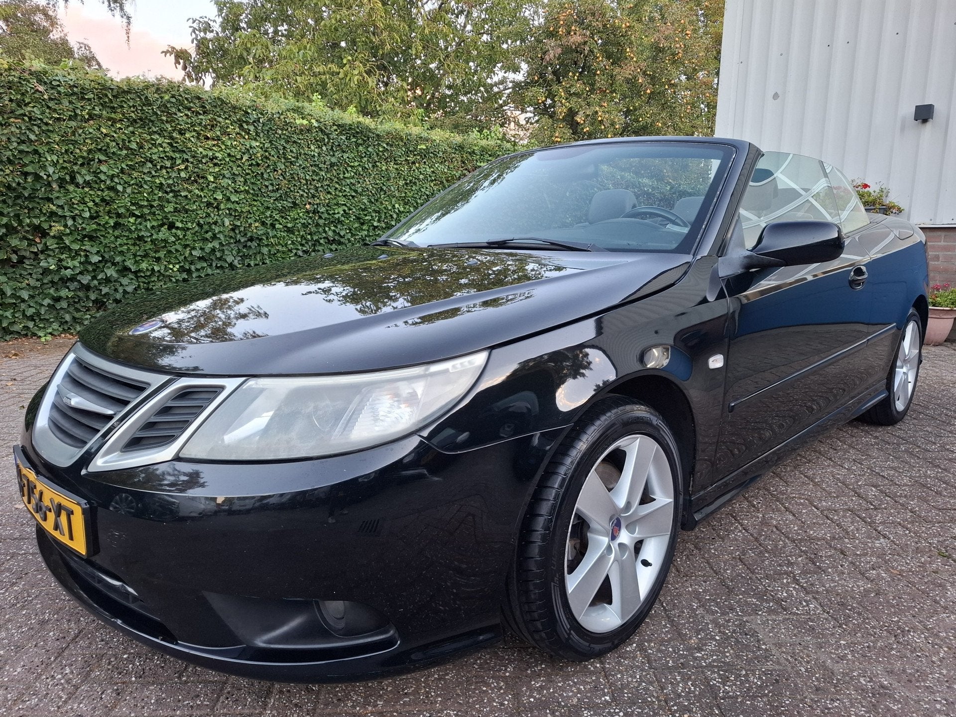 Saab 9-3 Cabrio 1.9 TiD Linear LEER/CRUISE/PDC.A 150PK, Auto's, Gebruikt, 4 cilinders, 4 stoelen, Zwart