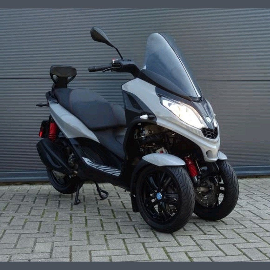 Piaggio mp3 300 hpe Sport 2021 ,3300 km zgan, Ophalen of Verzenden