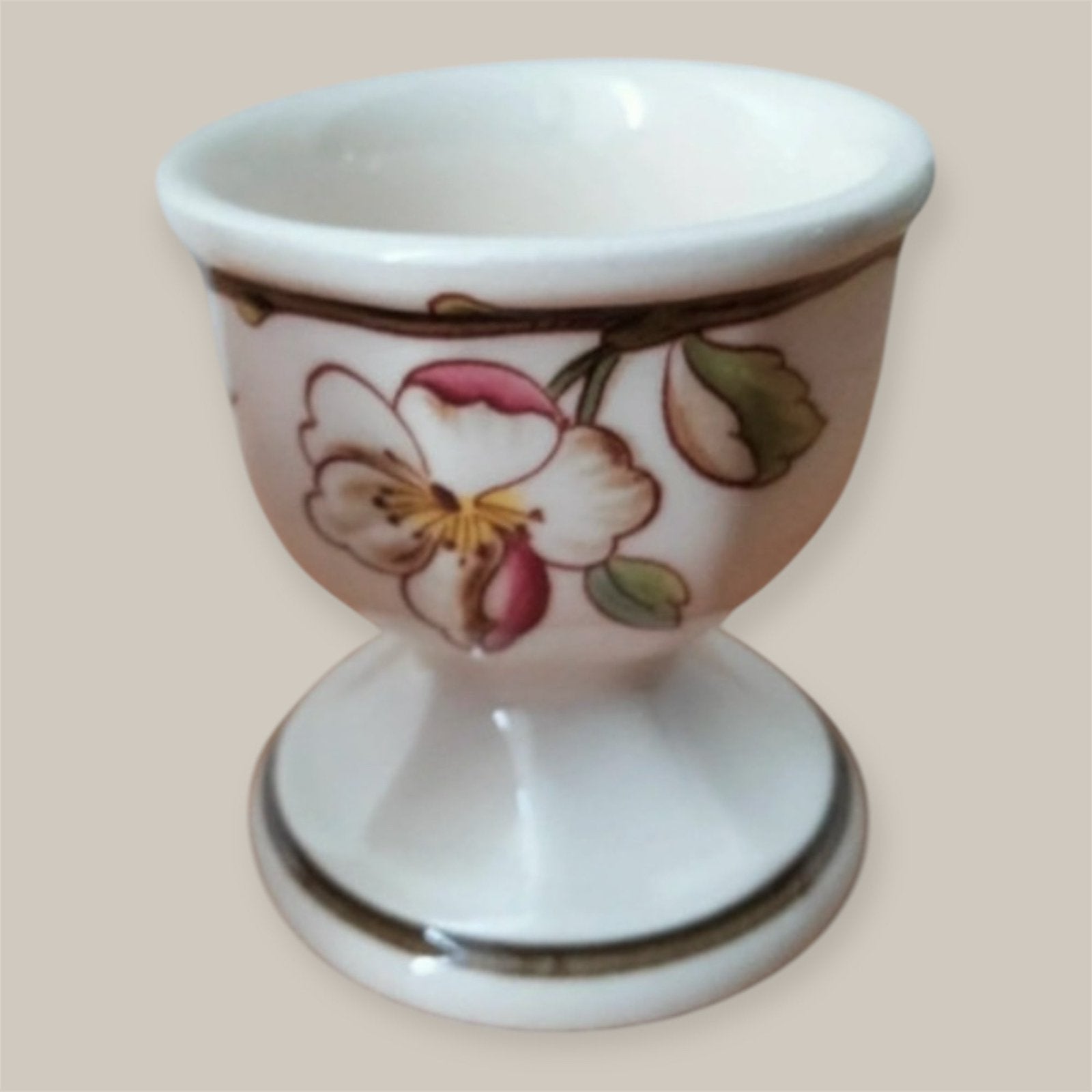 Villeroy & Boch vintage eierdop op voet izgst, Ophalen of Verzenden, Zo goed als nieuw, Porselein, Overige stijlen
