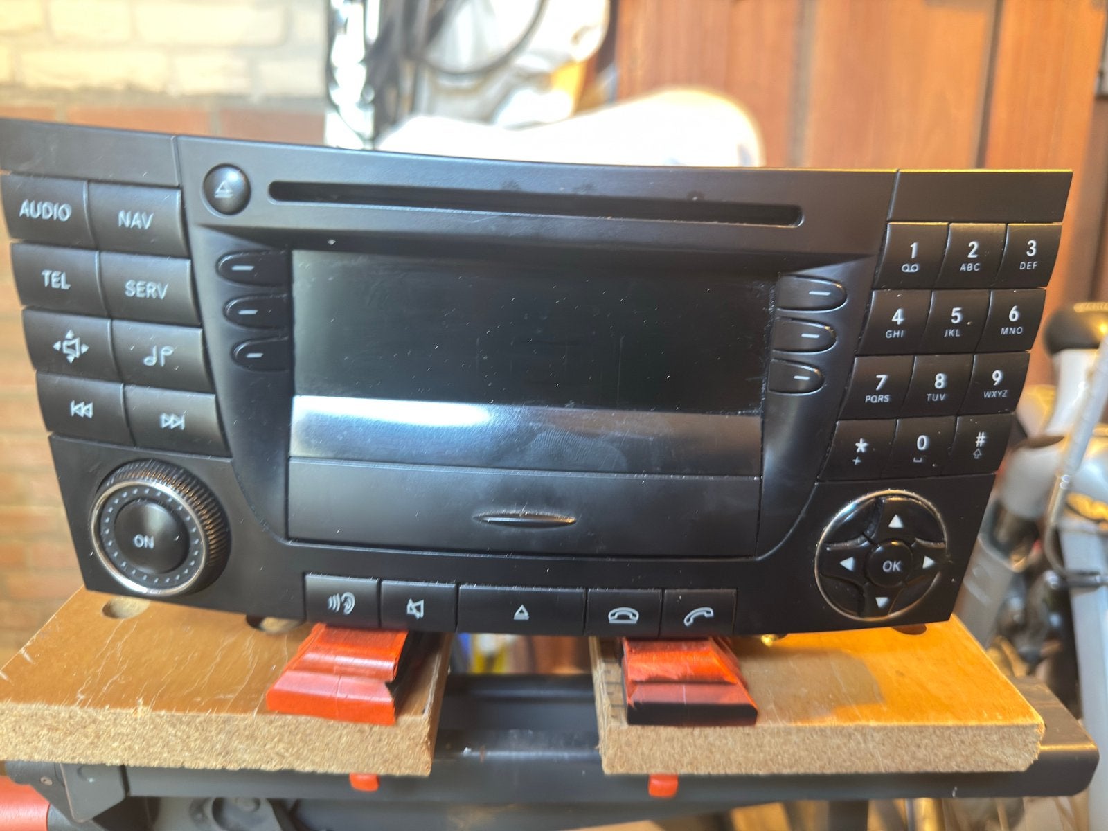 Mercedes Becker Glasvezel navigatie Radio met CD-wisselaar, Ophalen, Zo goed als nieuw