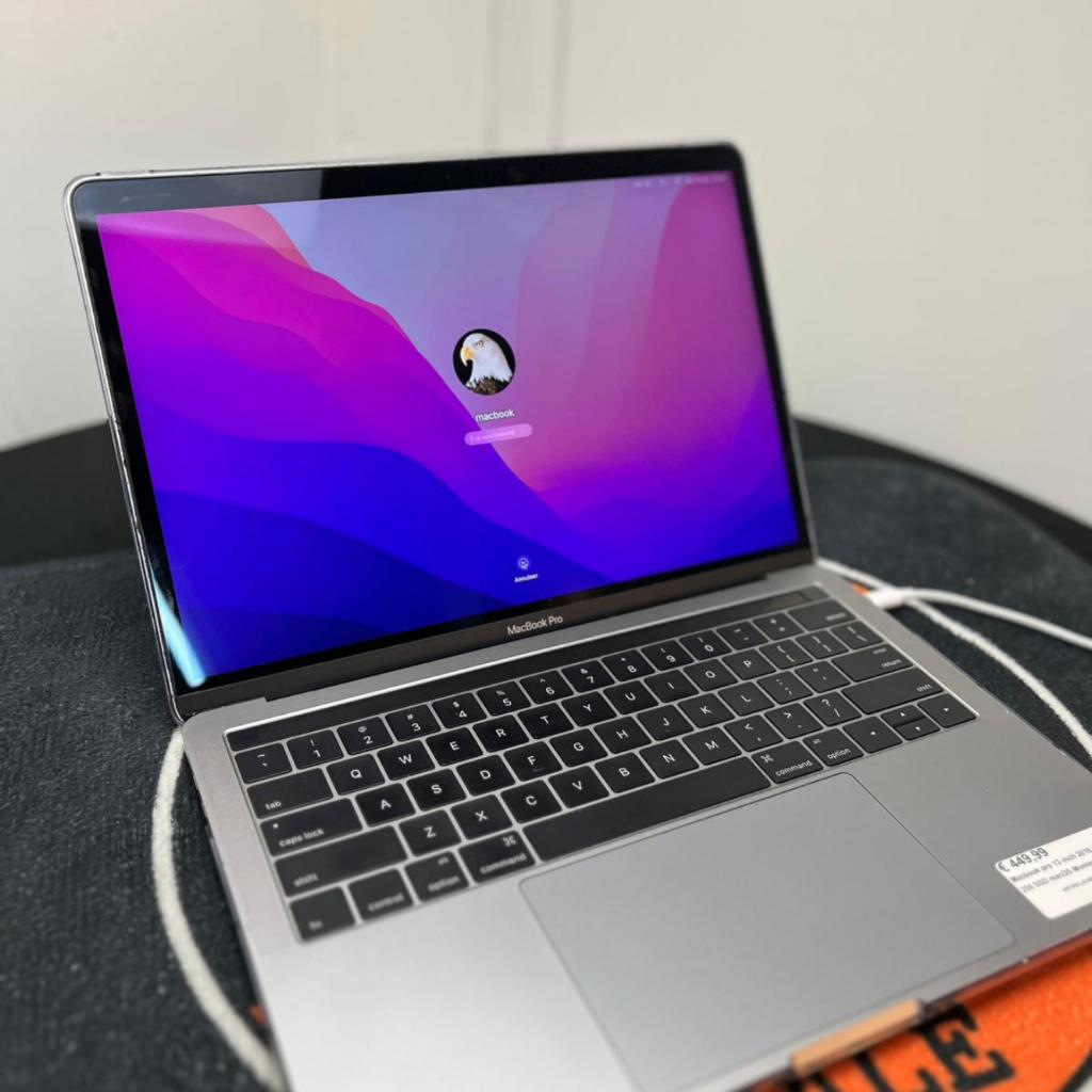 Macbook pro 13 inch 2016 i7 16GB 256 SSD macOS Monterey, Ophalen of Verzenden, ., ., .