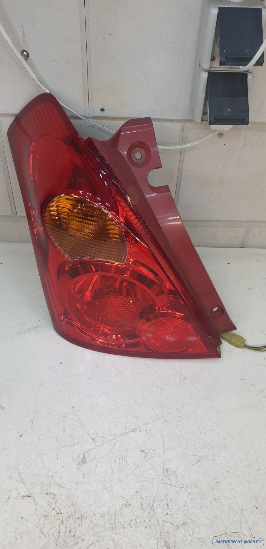 Sport achterlicht Suzuki swift links bestuurderskant origine, Auto-onderdelen, Gebruikt, Info@suzuki.co.jp, Takatsuka-cho, Chuo-ku 300
432-8611  Hamamatsu