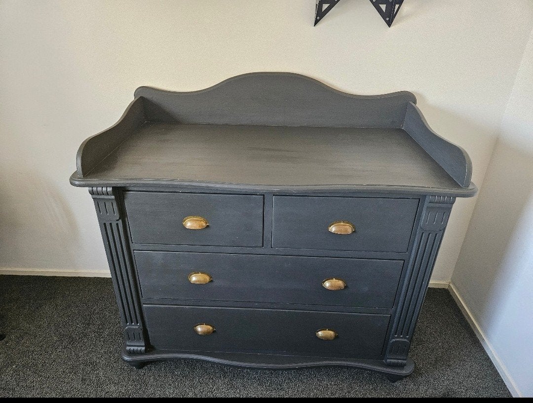 Antieke ladekast/commode, Ophalen, Gebruikt