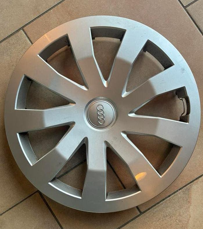 Set Audi wieldoppen 15”, Ophalen of Verzenden, Zo goed als nieuw