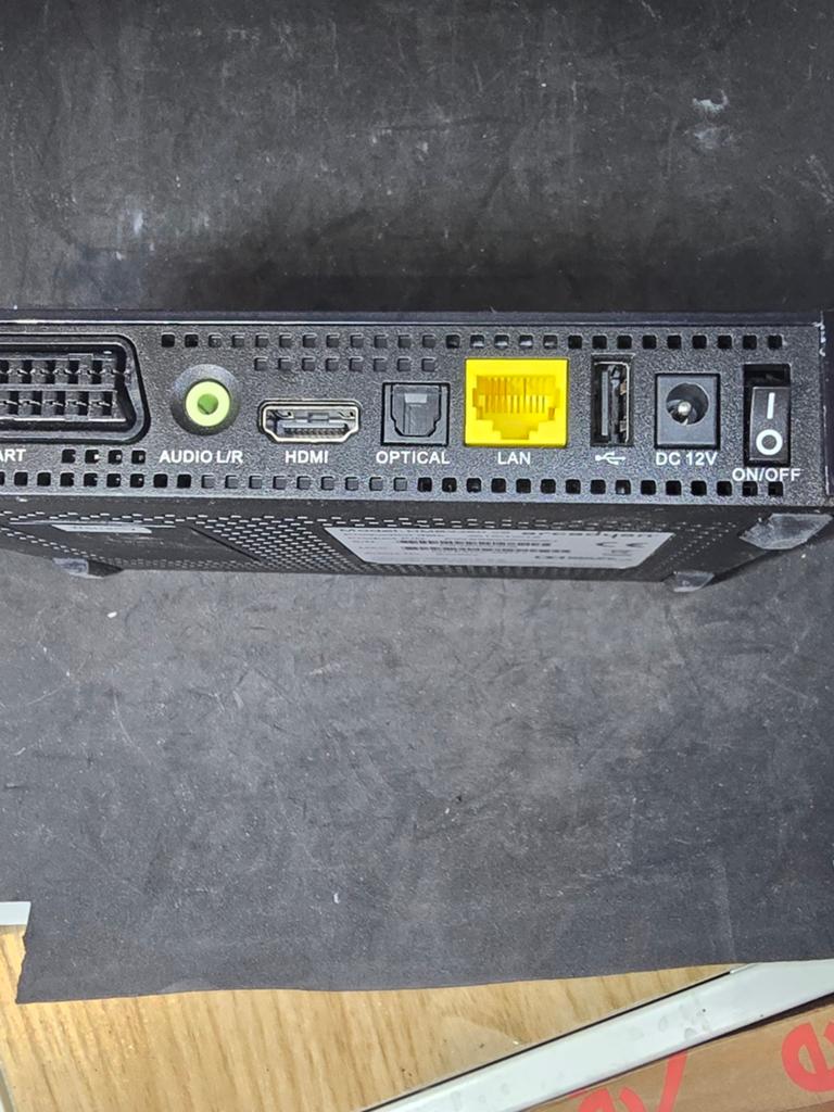 Arcadyan HMB2260 V2 Decoder - Digitale TV Ontvanger, Ophalen of Verzenden, Gebruikt, Decoder