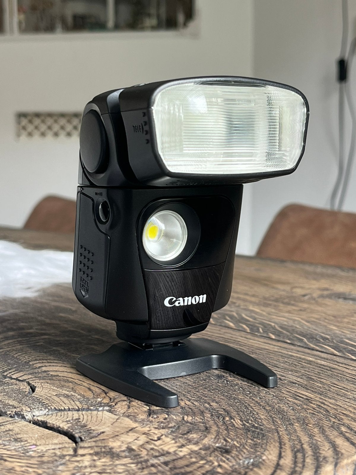 Canon Speedlite 320EX flitser, Ophalen of Verzenden, Zo goed als nieuw, Canon, Kantelbaar